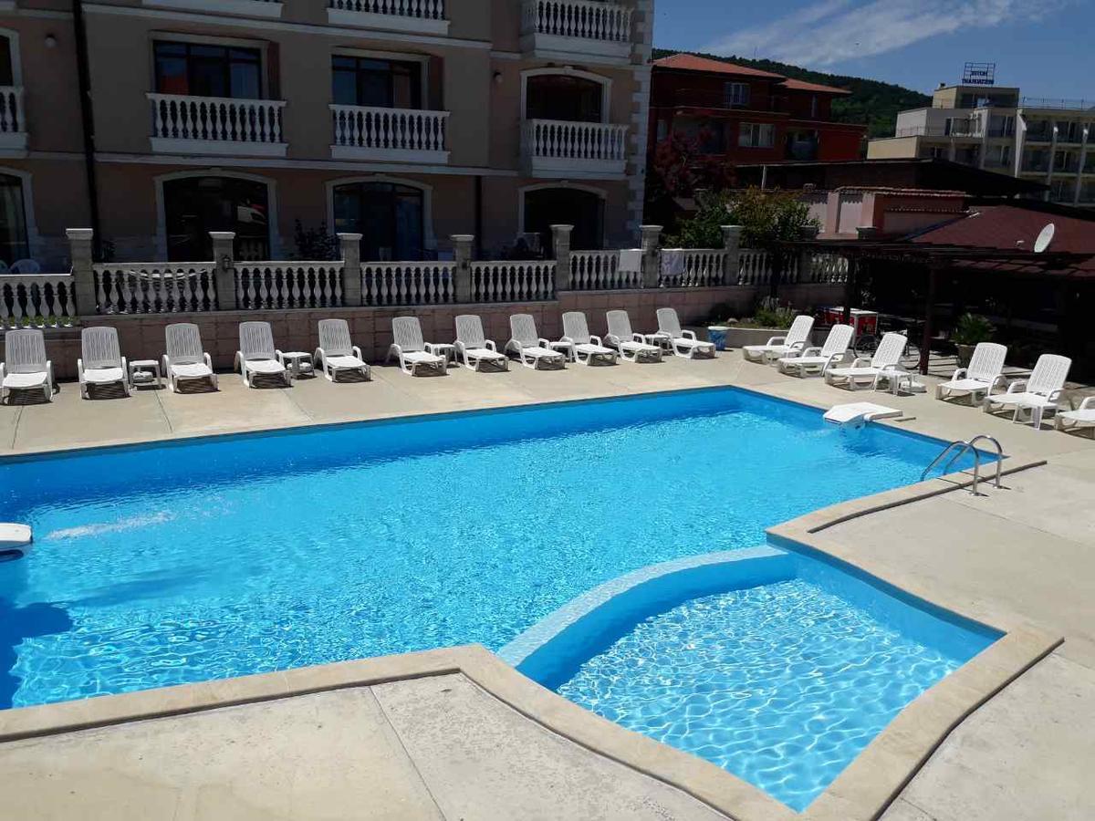 Hotel Black Sea - Breakfast, Pool & Free Parking Obzor Exteriér fotografie