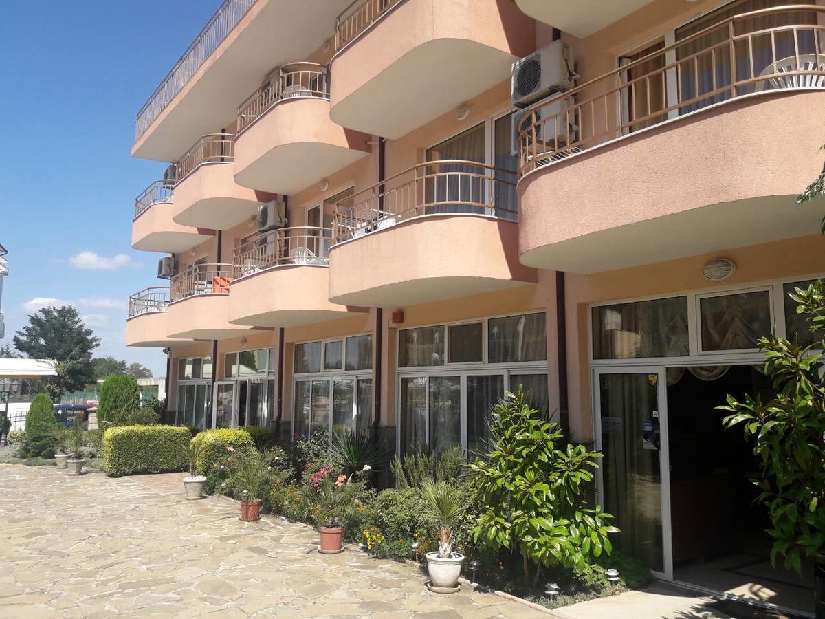 Hotel Black Sea - Breakfast, Pool & Free Parking Obzor Exteriér fotografie